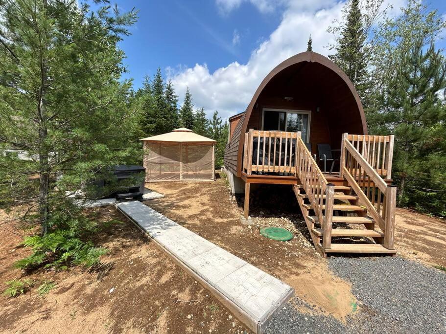 סנט אלקסי-דה-מון Chalet Alice A Louer Avec Spa Mauricie מראה חיצוני תמונה